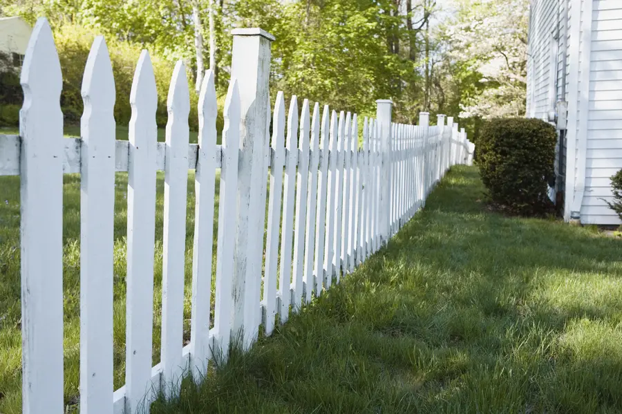 Top-rated Wood Fence Installation Ball Ground, GA Top-rated Wood Fence Installation Ball Ground, GA